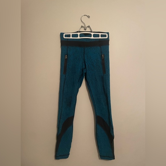 Lululemon leggings - Picture 2 of 3